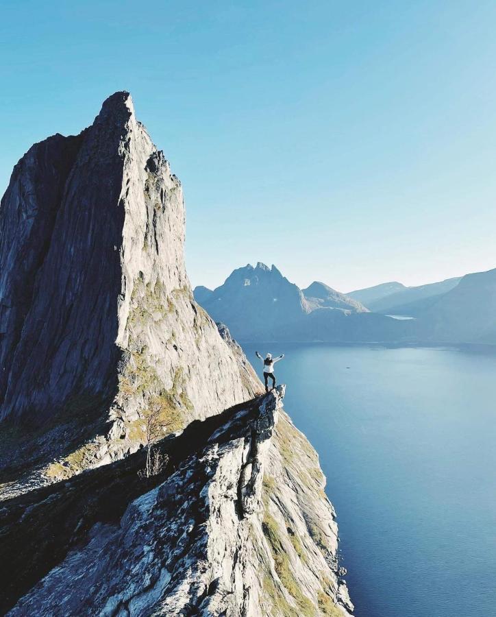 Hotel Laukvik Senja Botnhamn Zewnętrze zdjęcie